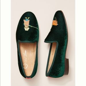 Anthropologie Del Toro Velvet Llama flats size 6